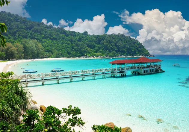 Exploring Beyond the Crowds